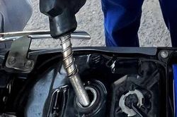 Vĩnh Long xử lý nghiêm các vụ kinh doanh xăng dầu kém chất lượng