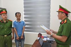Cõng 2 tiền án đi... trộm gà