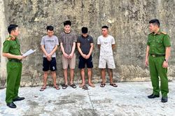 Khởi tố kẻ bán, người mua