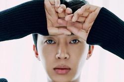 Lim Young Woong 'tỏa sáng' trong bộ ảnh kỷ niệm 10 năm