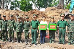 Tư lệnh Quân khu 7 động viên lực lượng tìm kiếm hài cốt liệt sĩ tại Công viên Lê Thị Riêng