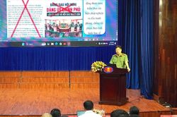 Bồi dưỡng kỹ năng nhận diện, đấu tranh với các quan điểm sai trái trên không gian mạng