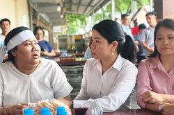Hỗ trợ nạn nhân trong vụ cháy ở phường Bình Lợi Trung, TPHCM