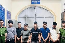 Bóc gỡ đường dây chuyên bán ma túy 'cỏ' cho công nhân, học sinh ở Hà Tĩnh