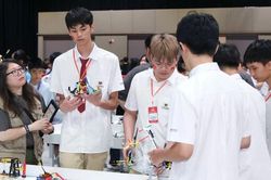 Góp ý triển khai học bổng các ngành khoa học cơ bản và công nghệ chiến lược
