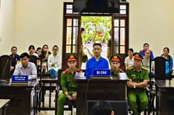 Lĩnh 12 tháng tù vì không trả gần 500 triệu đồng được chuyển nhầm