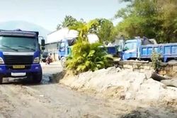 Đường dây khai thác cát trái phép thu lợi hàng tỷ đồng