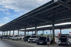 Chỉ 4/21 trạm dừng nghỉ cao tốc Bắc - Nam có sạc điện, Bộ Xây dựng thúc tiến độ