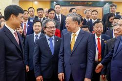 Sự quan tâm đặc biệt của Tổng Bí thư, Chủ tịch nước với công tác người Việt ở nước ngoài