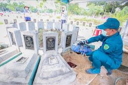 Lặng thầm viết tiếp hành trình trở về của các liệt sĩ