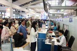 Người dân, doanh nghiệp cần được thông tin số nợ thuế, trước khi áp tạm hoãn xuất cảnh