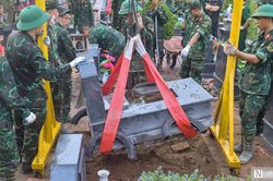 Khai quật, gi&aacute;m định 469 mộ liệt sĩ chưa r&otilde; danh t&iacute;nh tại Nghĩa trang Mai Dịch