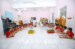 Bữa cơm bán trú ấm lòng học sinh vùng biên giới Tây Ninh