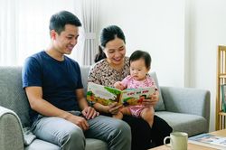 Nên bắt đầu lập quỹ giáo dục cho con từ lúc nào?