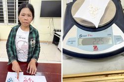 Phát hiện người phụ nữ cất giấu 38 gói heroin trong nhà