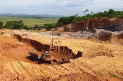 Bổ sung 2 dự án đầu tư công được sử dụng đất san lấp tại mỏ đất xã Sao Vàng
