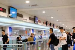 Kh&ocirc;ng nợ thuế vẫn bị 'chặn cửa' xuất cảnh nếu bỏ địa chỉ kinh doanh qu&aacute; 120 ng&agrave;y