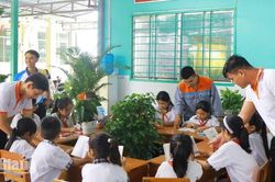Sinh viên trường nghề mang tay nghề phục vụ cộng đồng