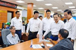 Bí thư Tỉnh ủy Nguyễn Hồng Thái chỉ đạo nâng cao chất lượng phục vụ hành chính công và mở rộng tuyến đường tỉnh 398