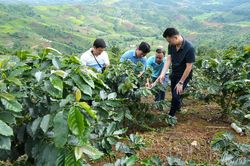 Lắng nghe dân nói