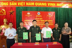 Ký kết chương trình phối hợp bảo vệ chủ quyền biên giới