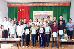 Ủy ban MTTQ Việt Nam thành phố Đồng Nai bàn giao 15 nhà đại đoàn kết tại xã Đak Lua