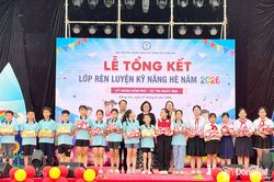 Gần 400 em thiếu nhi hoàn thành chương trình rèn luyện kỹ năng hè