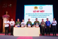 Trường Đại học Đồng Tháp ký kết phối hợp quản lý sinh viên ngoại trú