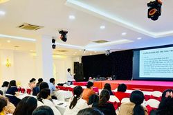 Hơn 100 bác sĩ, nhân viên y tế Gia Lai được tập huấn xử trí tai biến, cấp cứu sản khoa