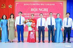 Trao quyết định của Ban Thường vụ Tỉnh ủy Khánh Hòa chuẩn y Bí thư Đảng ủy phường Bắc Cam Ranh, nhiệm kỳ 2025 - 2030