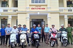 Phúc Khánh ra quân giải tỏa vi phạm hành lang an toàn giao thông
