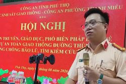 Tuy&ecirc;n truyền ph&aacute;p luật về an to&agrave;n giao th&ocirc;ng đường thủy cho hơn 70 doanh nghiệp, tổ chức, c&aacute; nh&acirc;n