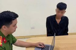 Bắt quả tang đối tượng t&agrave;ng trữ tr&aacute;i ph&eacute;p chất ma t&uacute;y
