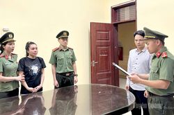 Khởi tố đối tượng tổ chức cho người khác trốn đi nước ngoàiKhởi tố đối tượng tổ chức cho người khác trốn đi nước ngoài