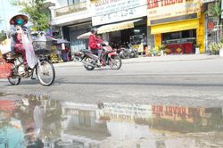 Cận cảnh dự án mở rộng đường gần sân bay Tân Sơn Nhất sau 21 năm chưa hoàn thành