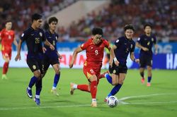 AFF Cup 2026: Thắng dễ Campuchia, tuyển Việt Nam v&agrave;o b&aacute;n kết bằng ng&ocirc;i nhất bảng A