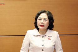 Ph&oacute; Chủ tịch Quốc hội Nguyễn Thị Hồng: R&agrave; so&aacute;t cơ chế ph&aacute;t triển Trung t&acirc;m t&agrave;i ch&iacute;nh quốc tế, bảo đảm an to&agrave;n t&agrave;i ch&iacute;nh quốc gia