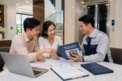 Cách chọn đơn vị lắp đặt thang máy uy tín, tránh 'tiền mất tật mang'