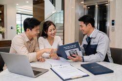 Cách chọn đơn vị lắp đặt thang máy uy tín, tránh 'tiền mất tật mang'