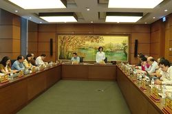 Xây dựng cơ chế đặc thù phù hợp với từng địa phương
