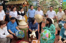 H&agrave; Nội x&acirc;y dựng c&aacute;c m&ocirc; h&igrave;nh kinh tế tập thể