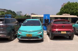 Đẩy nhanh lắp đặt trạm sạc điện trên cao tốc Bắc - Nam