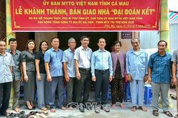 Trao nhà Đại đoàn kết, đôn đốc hoàn thành chương trình hỗ trợ nhà ở