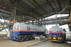 BSR xuất b&aacute;n l&ocirc; nhi&ecirc;n liệu Diesel sinh học B5 đầu ti&ecirc;n từ Nh&agrave; m&aacute;y Lọc dầu Dung Quất