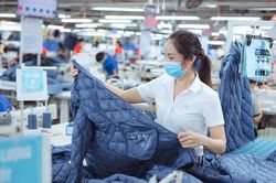 Thủ tướng khuyến kh&iacute;ch s&aacute;p nhập c&aacute;c doanh nghiệp Nh&agrave; nước nhằm ph&aacute;t huy lợi thế