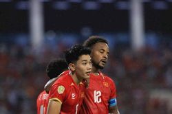 Đình Bắc lập cú đúp, tuyển Việt Nam giành vé vào bán kết ASEAN Cup 2026