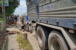Xe ba gác tông đuôi ôtô tải, một người tử vong