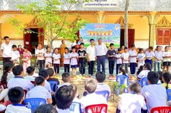 An Giang hỗ trợ người dạy tiếng n&oacute;i, chữ viết d&acirc;n tộc thiểu số