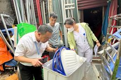 H&agrave; Nội tăng cường kiểm so&aacute;t ph&ograve;ng chống bệnh sốt xuất huyết trước 'm&ugrave;a'cao điểm