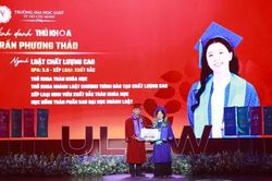 Trường đại học Luật Th&agrave;nh phố Hồ Ch&iacute; Minh vinh danh t&acirc;n khoa, đề cao tr&aacute;ch nhiệm v&agrave; gi&aacute; trị phụng sự x&atilde; hội